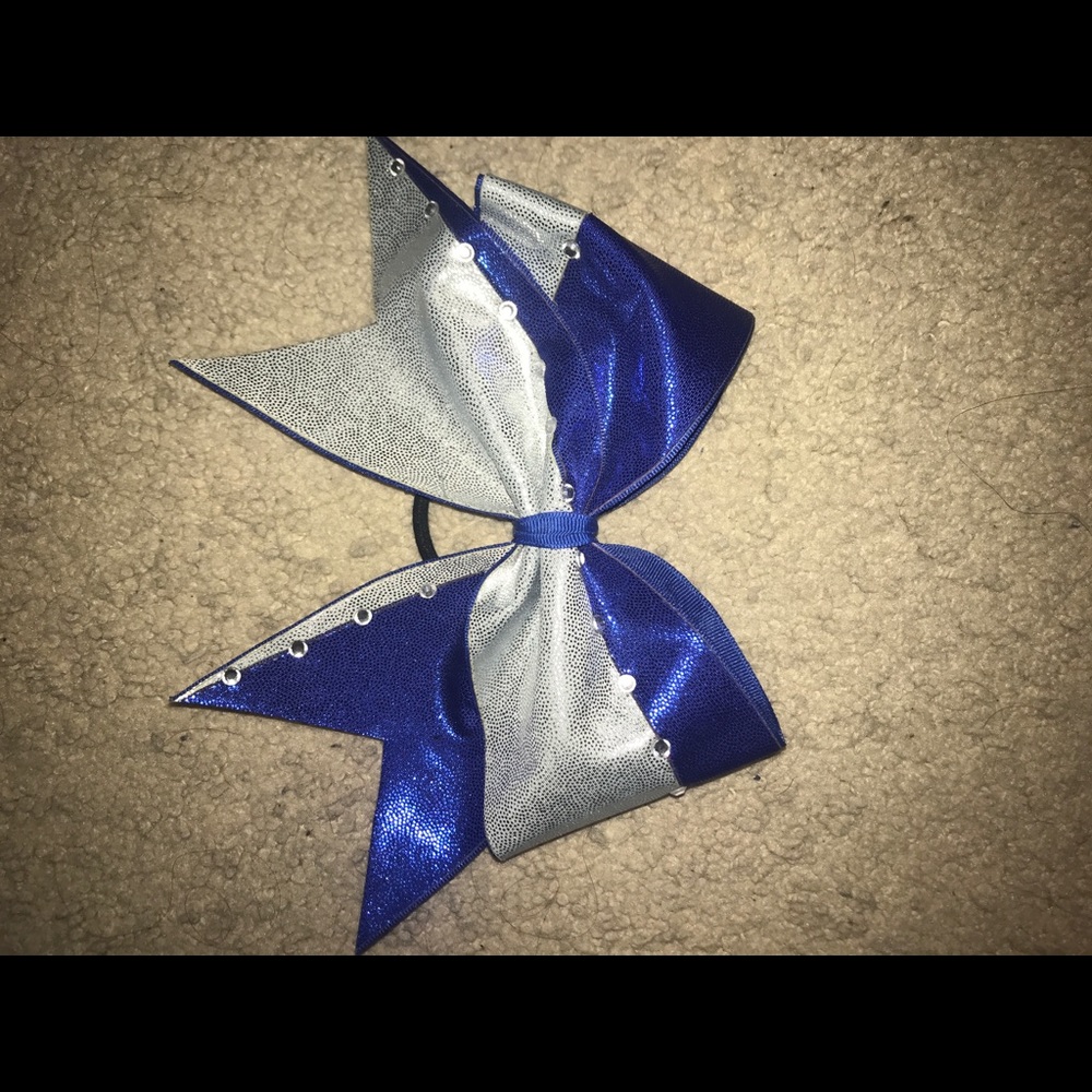 blue and silver cheer bow.
